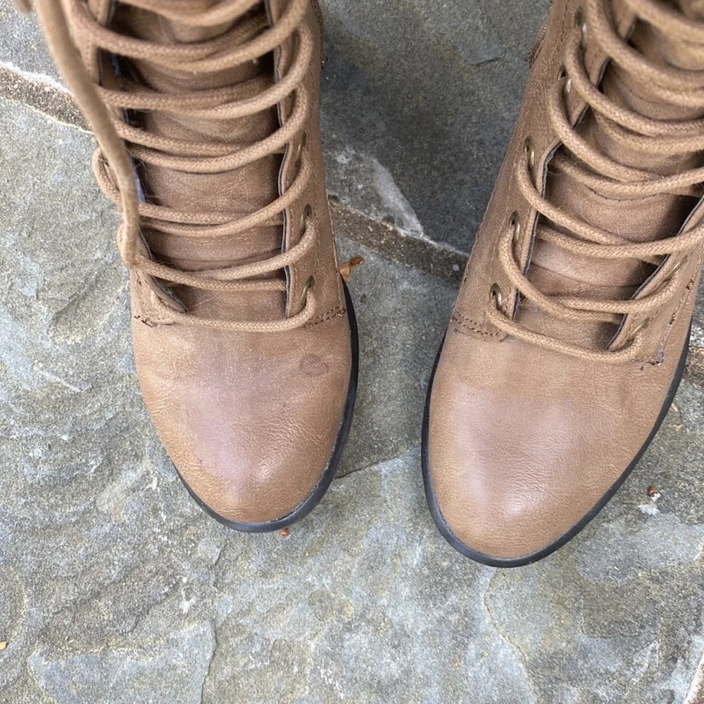 Nine West lace up boot - Picture 3 of 5